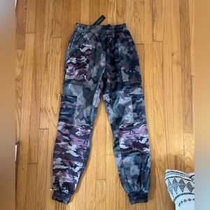 NWT Maniere De Voir cargo pants